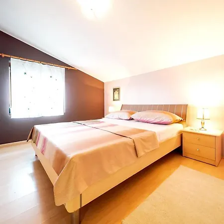 公寓 Charming In Ljubac, Pool *