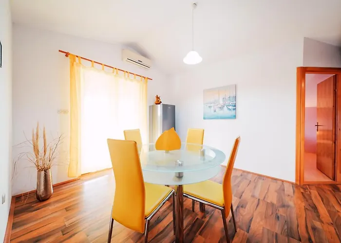 Charming In Ljubac, Pool 아파트 Ljubač